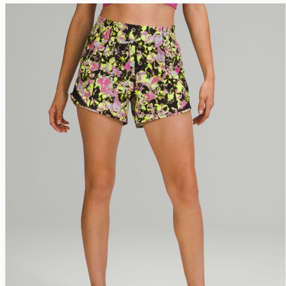 Lulu Hotty Hot High-Rise 4” lined short